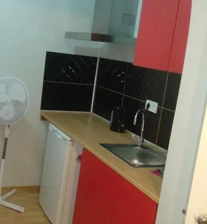 Hygienic Budget Central 40 50 Square Meters With Garden Aparthotel Istanbul